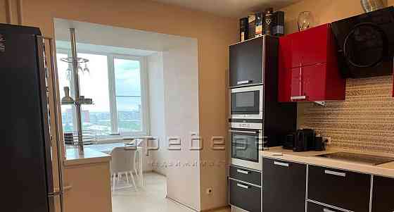 4-комн. квартира, 120 м2, 8/9 эт. Красноярск