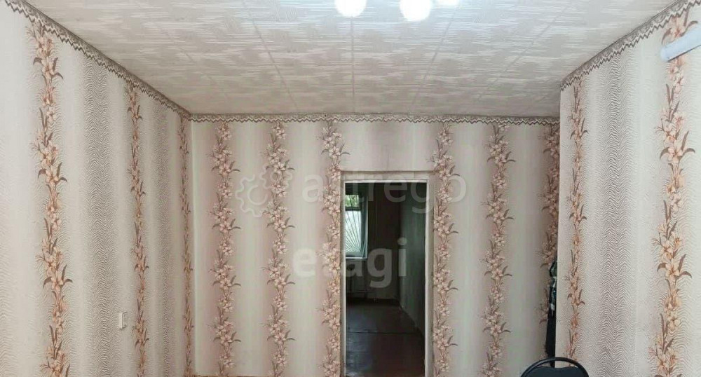 3-комн. квартира, 58.3 м2, 1/5 эт. Белогорск - изображение 1