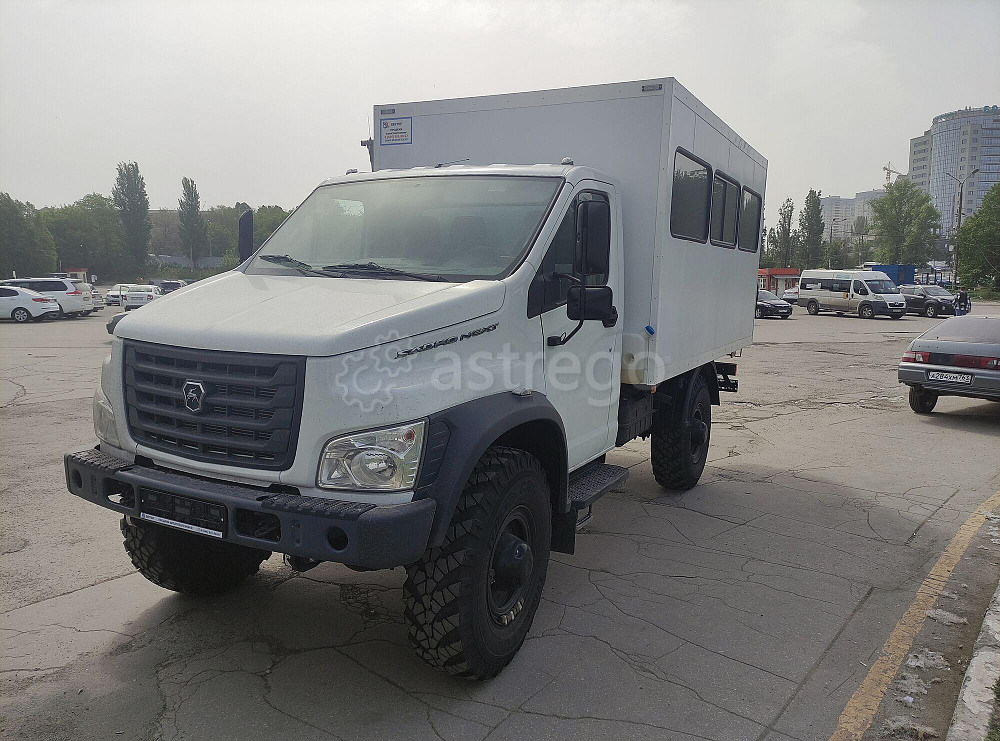 Вахтовый автобус на шасси ГАЗ-С41А23 Next Садко Самара - изображение 1