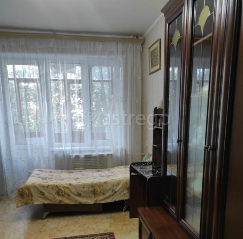 Комната, 14 м2, 2/5 эт. Москва - изображение 1