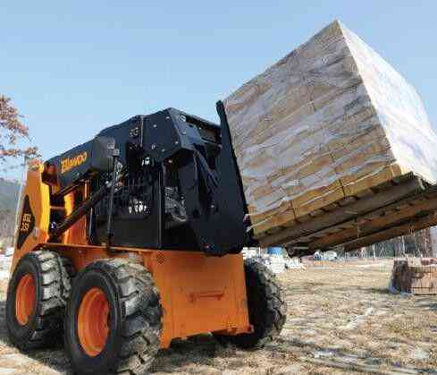 Мини-погрузчик с бортовым поворотом Bawoo BSL350 Новосибирск