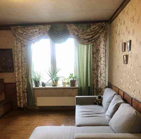 2-комн. квартира, 52 м2, 13/16 эт. Москва