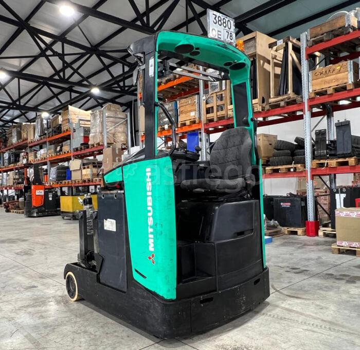 Ричтрак Mitsubishi RB16NH с наработкой, мачта 10500мм Санкт-Петербург - изображение 1