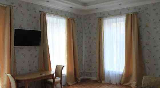 3-комн. квартира, 107 м2, 2/4 эт. Санкт-Петербург