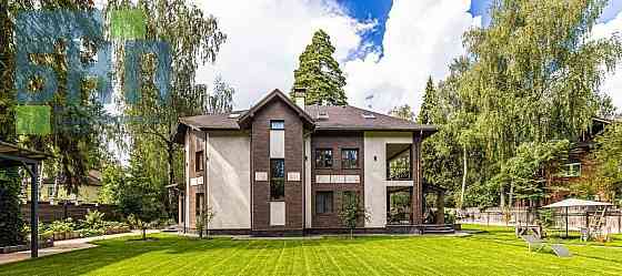 Дом, 460 м2, 16 соток, 3 эт. Химки