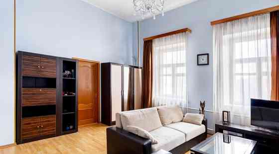 2-комн. квартира, 55.8 м2, 3/5 эт. Москва