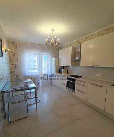 2-комн. квартира, 77 м2, 3/10 эт. Уфа