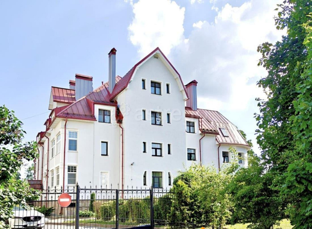 5-комн. квартира, 170.7 м2, 2/4 эт. Санкт-Петербург - изображение 1