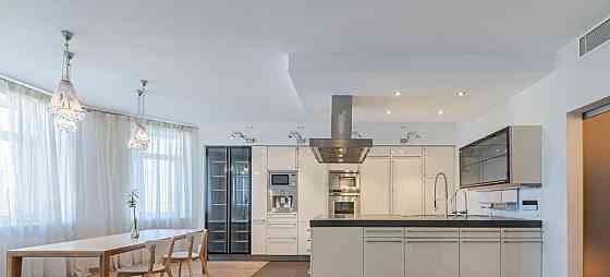 6-комн. квартира, 260 м2, 11/12 эт. Москва