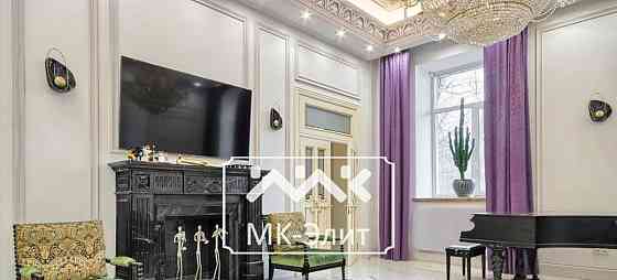 5-комн. квартира, 247.8 м2, 2/4 эт. Санкт-Петербург