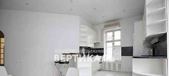 5-комн. квартира, 190 м2, 4/5 эт. Москва