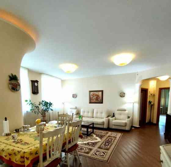 4-комн. квартира, 111.9 м2, 5/8 эт. Москва