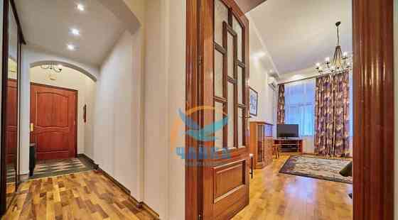 2-комн. квартира, 70 м2, 2/4 эт. Санкт-Петербург