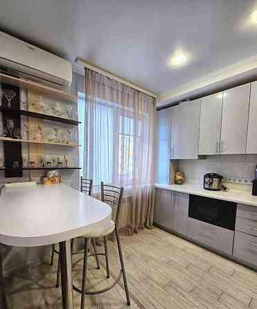 3-комн. квартира, 80.6 м2, 2/8 эт. Дубовое