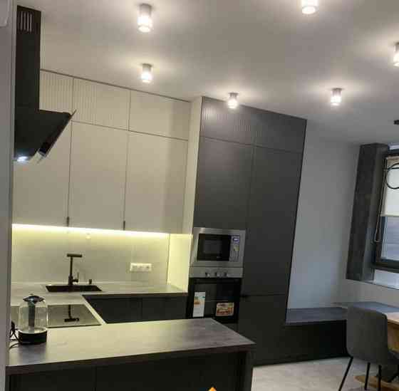 2-комн. квартира, 80 м2, 11/22 эт. Москва