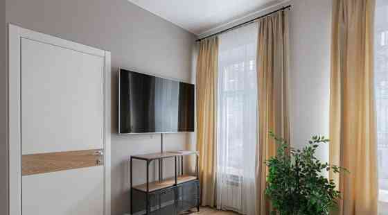 2-комн. квартира, 70 м2, 2/5 эт. Санкт-Петербург