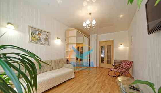 2-комн. квартира, 70 м2, 2/5 эт. Санкт-Петербург