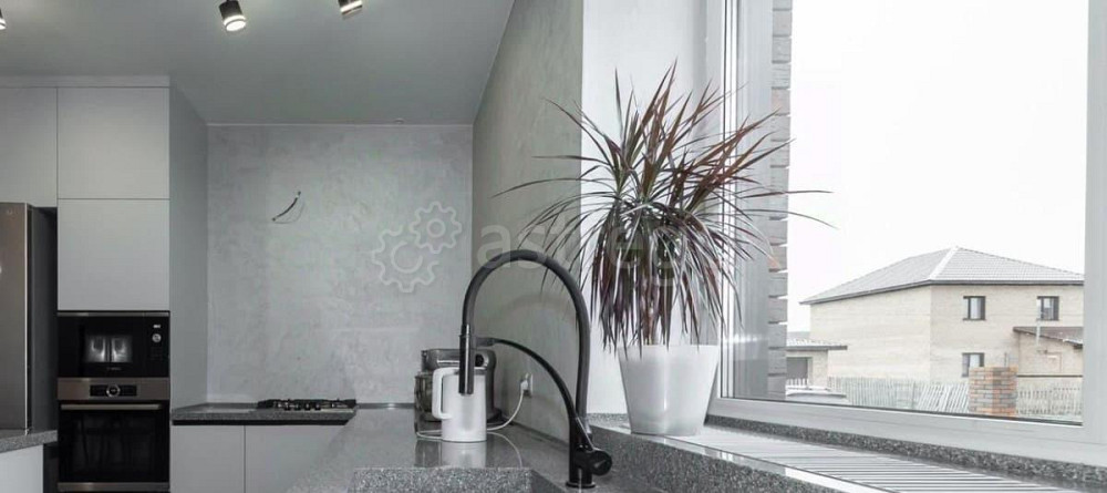 Коттедж, 145.5 м2, 7.7 сотки, 1 эт. Новоалтайск - изображение 7