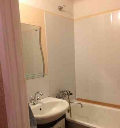 2-комн. квартира, 60 м2, 3/8 эт. Москва