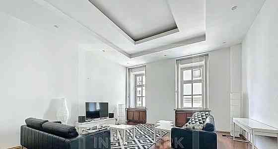 4-комн. квартира, 150 м2, 3/7 эт. Москва