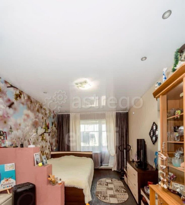 3-комн. квартира, 57.2 м2, 2/2 эт. Бийск - изображение 2