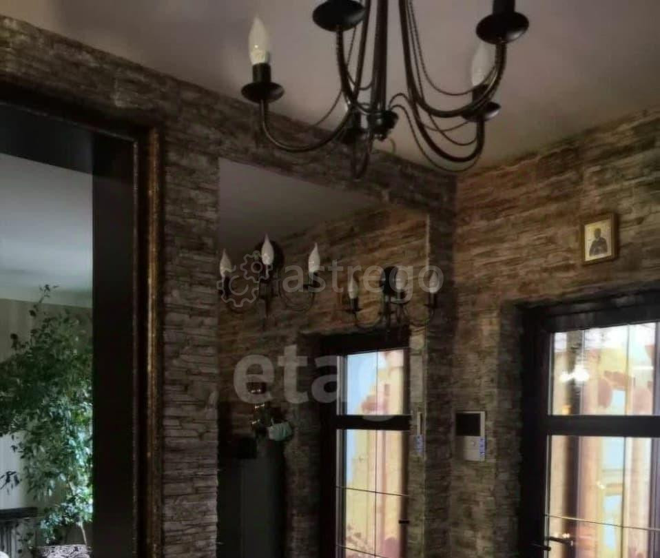 Дом, 142.2 м2, 6.1 сотки, 2 эт. Бийск - изображение 1