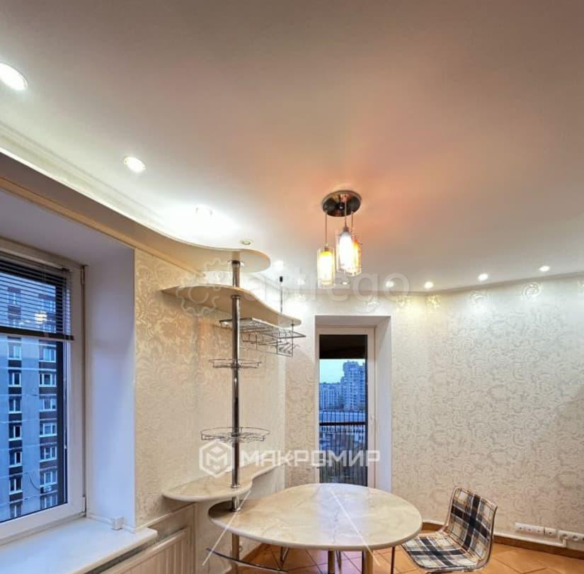 4-комн. квартира, 180 м2, 9/10 эт. Санкт-Петербург - изображение 2