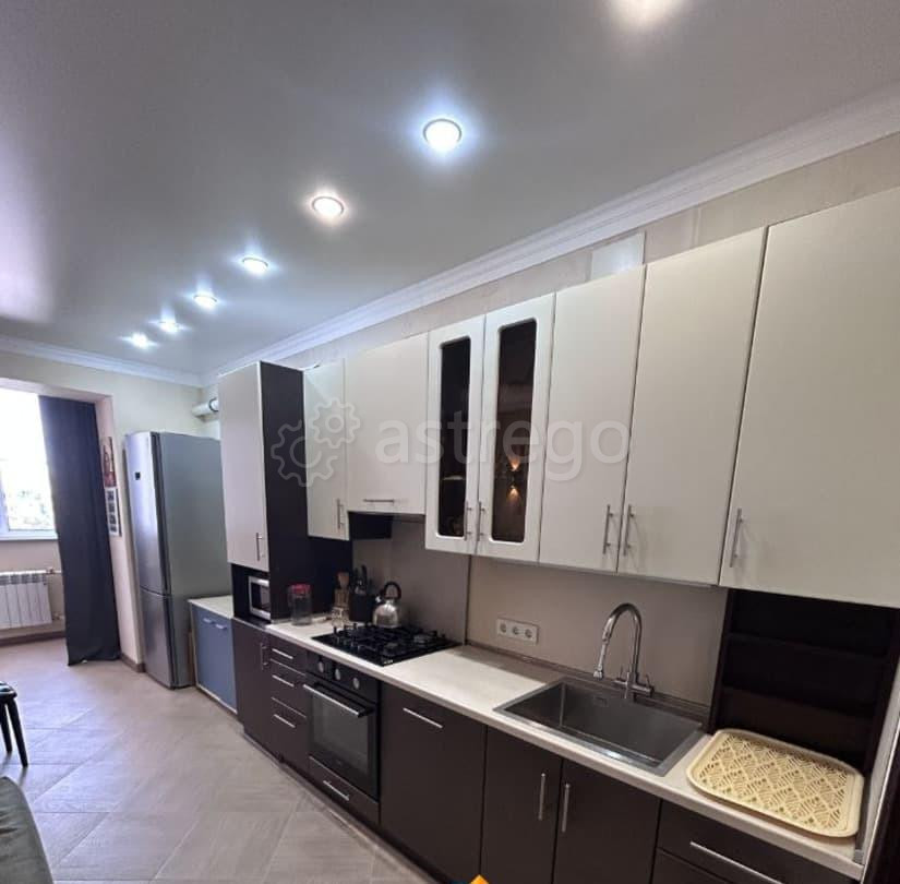 3-комн. квартира, 90 м2, 9/11 эт. Астрахань - изображение 1