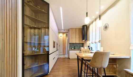 3-комн. квартира, 110 м2, 4/5 эт. Санкт-Петербург