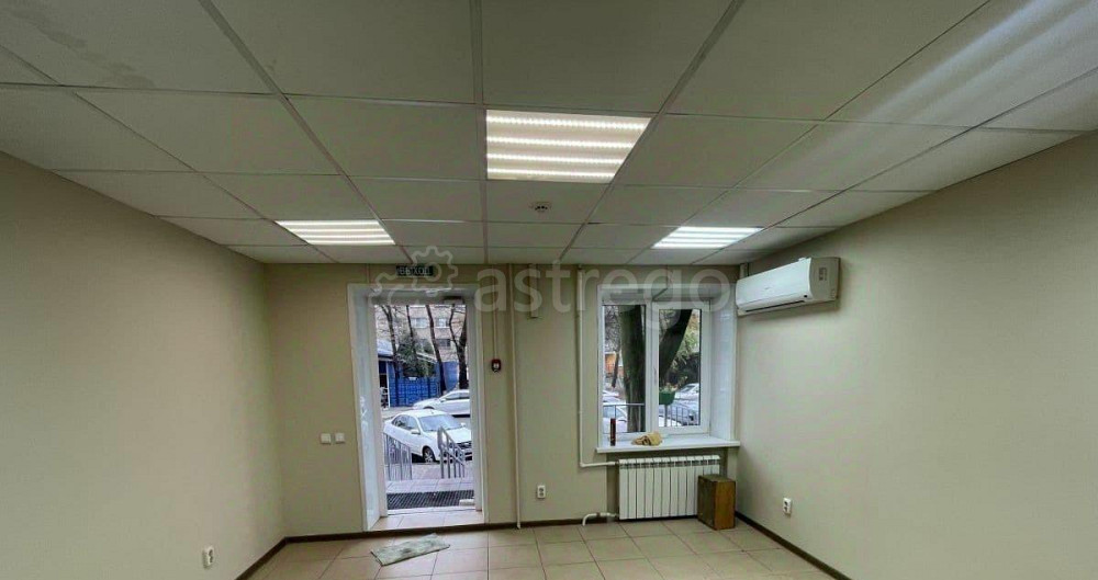 Торговое помещение, 22.5 м2 Старый Оскол - изображение 2