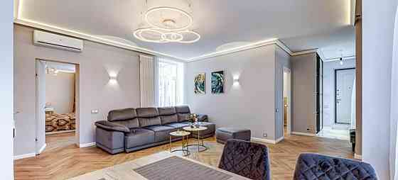 3-комн. квартира, 100 м2, 4/5 эт. Санкт-Петербург