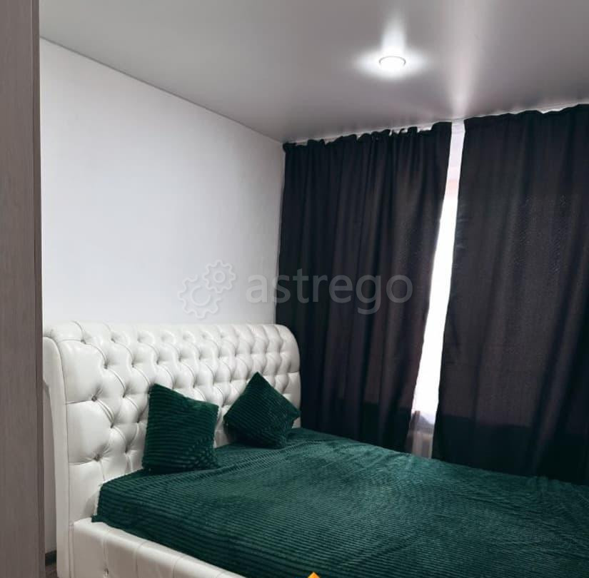 3-комн. квартира, 60 м2, 5/5 эт. Горно-Алтайск - изображение 1