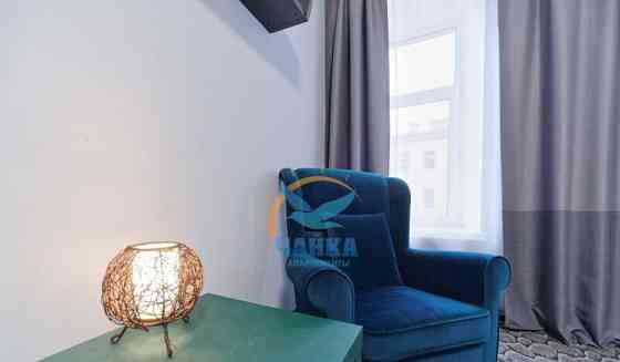 2-комн. квартира, 76 м2, 4/5 эт. Санкт-Петербург