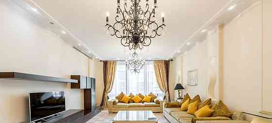 5-комн. квартира, 220 м2, 3/8 эт. Москва