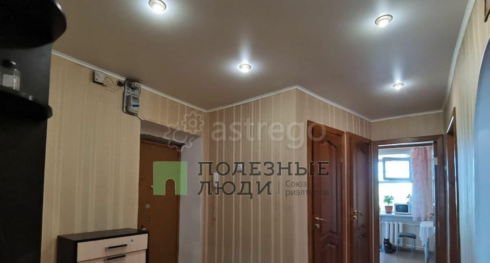 3-комн. квартира, 62 м2, 5/5 эт. Астрахань - изображение 2
