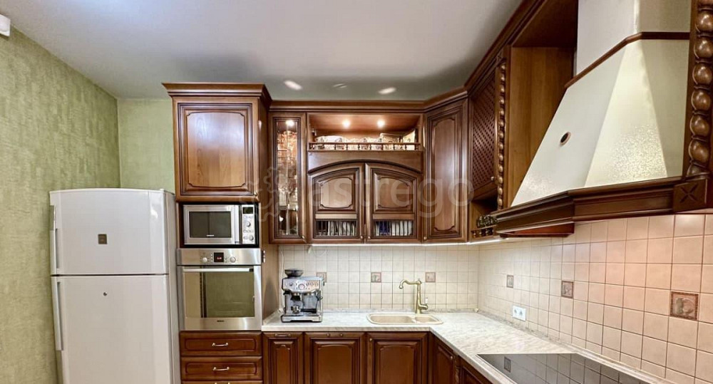 Коттедж, 202 м2, 9.06 сотки, 3 эт. Барнаул - изображение 4