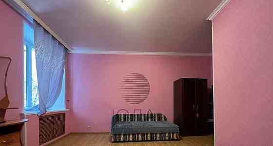 4-комн. квартира, 98.1 м2, 1/4 эт. Санкт-Петербург