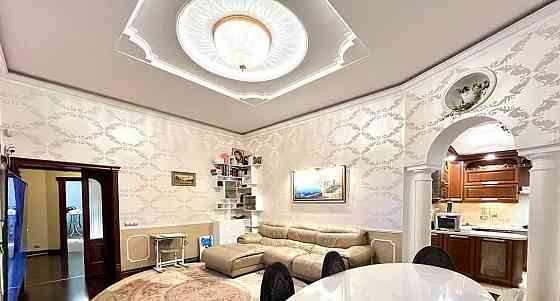 4-комн. квартира, 138.7 м2, 2/5 эт. Санкт-Петербург