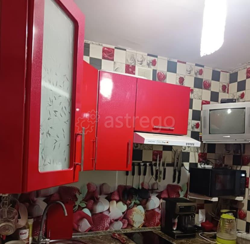 4-комн. квартира, 59.8 м2, 5/5 эт. Ачинск - изображение 1