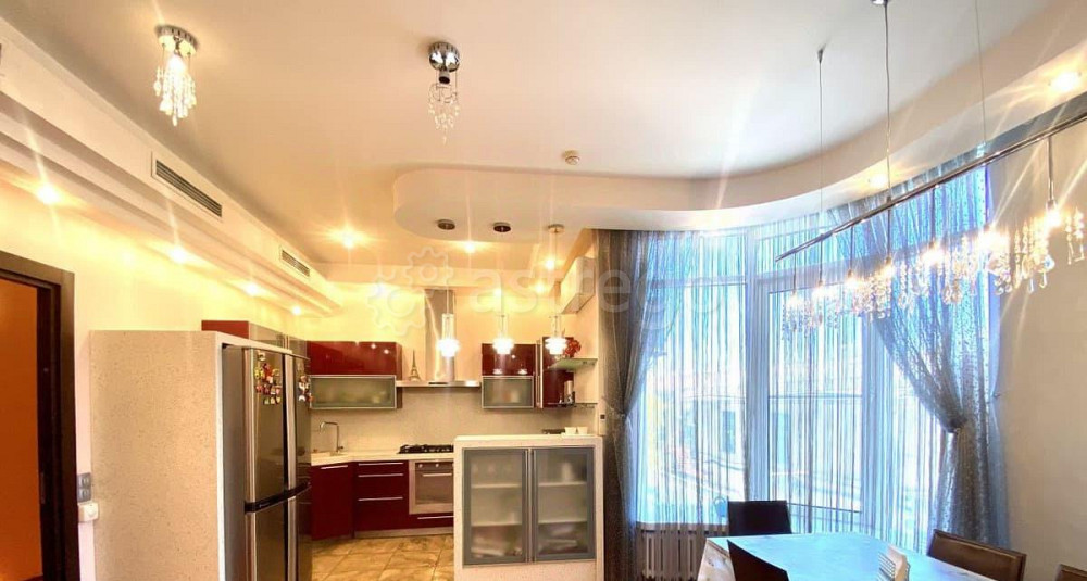 4-комн. квартира, 200 м2, 4/8 эт. Санкт-Петербург - изображение 1