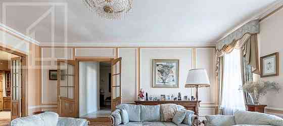 4-комн. квартира, 160 м2, 4/6 эт. Москва