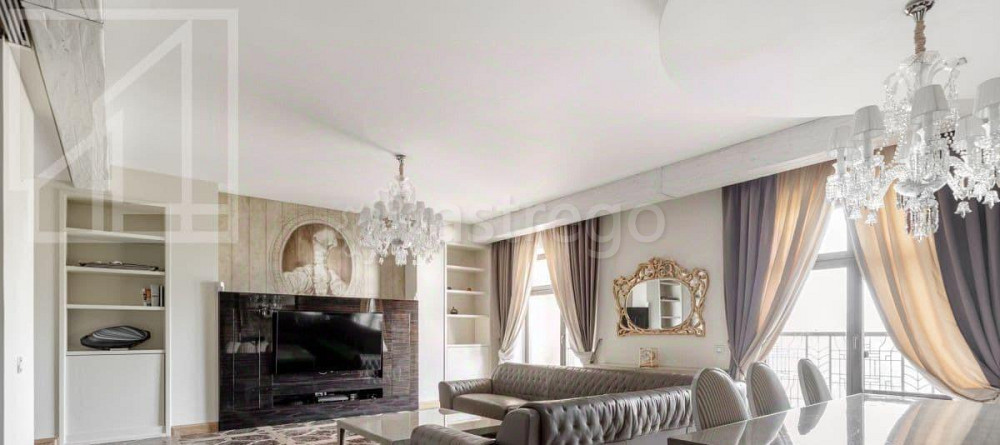 4-комн. квартира, 250 м2, 3/6 эт. Москва - изображение 1