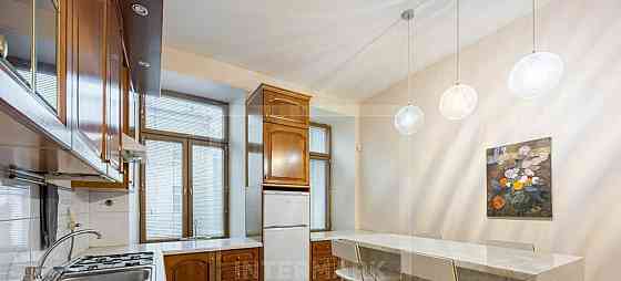 4-комн. квартира, 126 м2, 3/4 эт. Москва