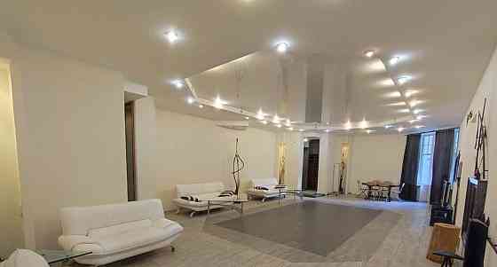 5-комн. квартира, 210 м2, 4/6 эт. Санкт-Петербург