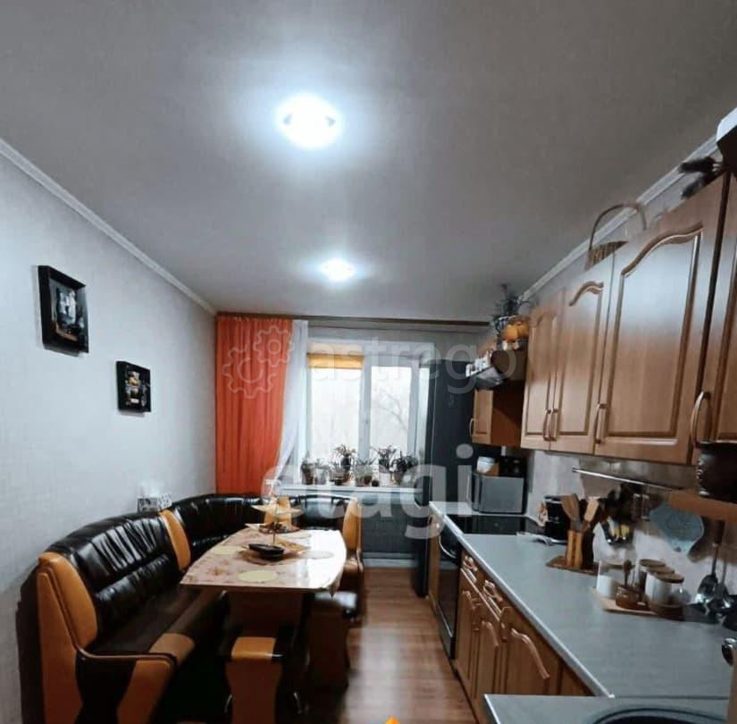 4-комн. квартира, 91.2 м2, 3/5 эт. Белогорск - изображение 1