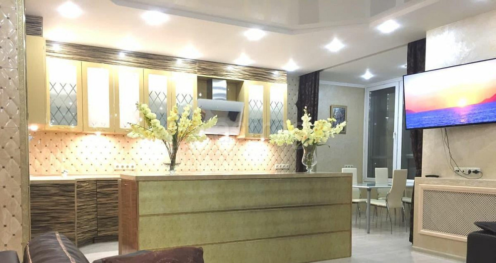 2-комн. квартира, 107 м2, 5/33 эт. Москва - изображение 1