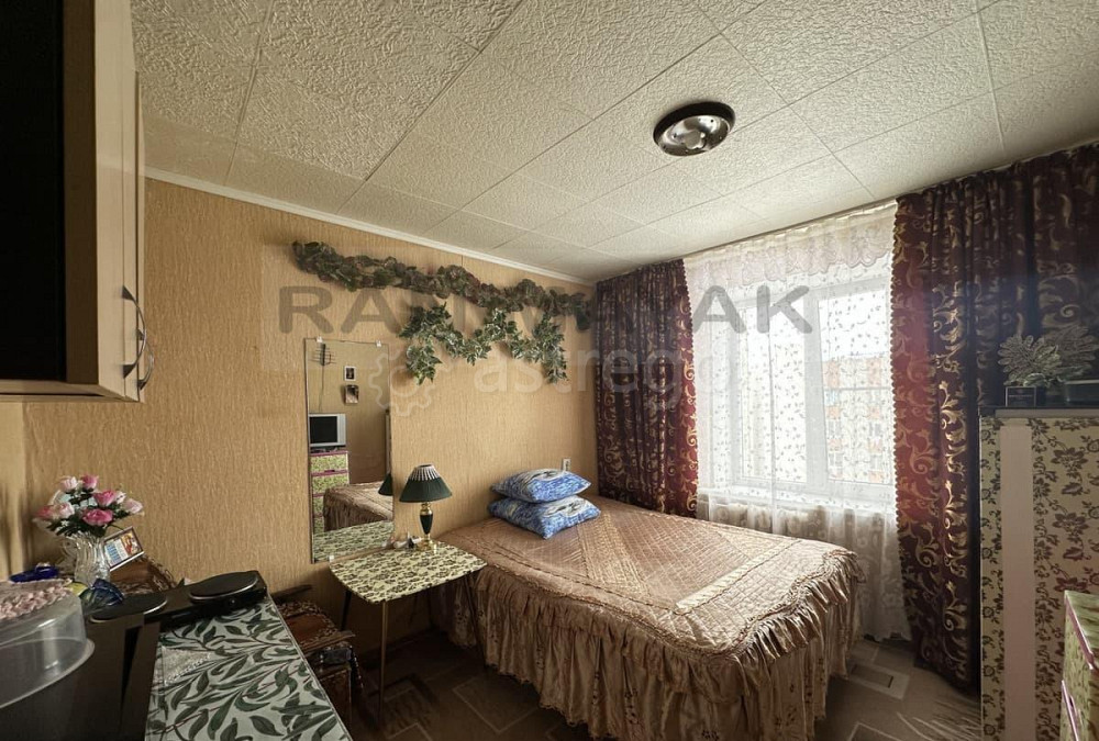 Комната, 11.2 м, 9/9 эт. Майкоп - изображение 1