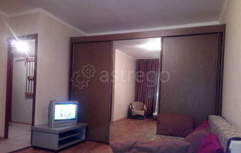 2-комн. квартира, 45 м2, 1/1 эт. Москва - изображение 1