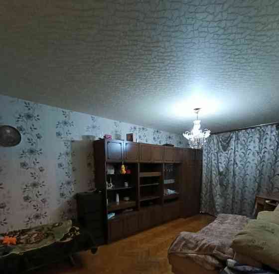 Комната, 33 м2, 1/9 эт. Москва