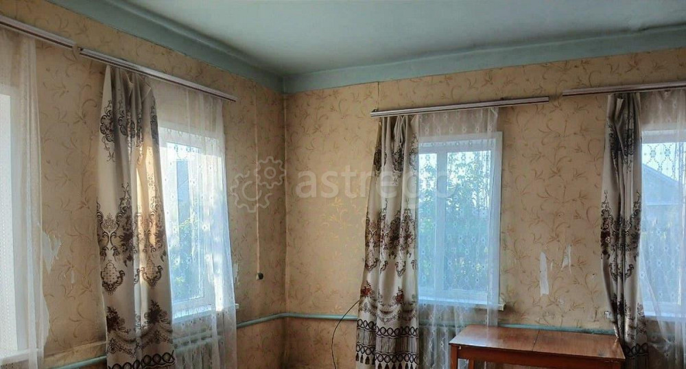 Дом, 80 м2, 8 соток, 1 эт. Лесосибирск - изображение 1